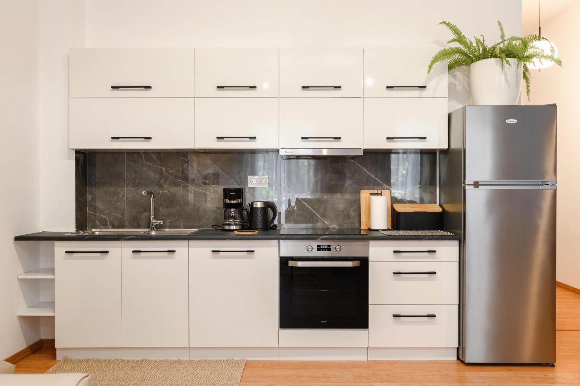 Mandraki City Center Apartments Rhodes City Екстер'єр фото