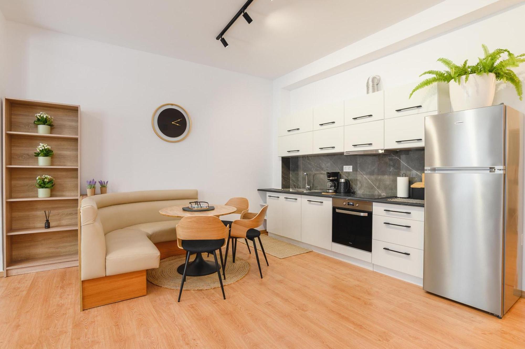 Mandraki City Center Apartments Rhodes City Екстер'єр фото