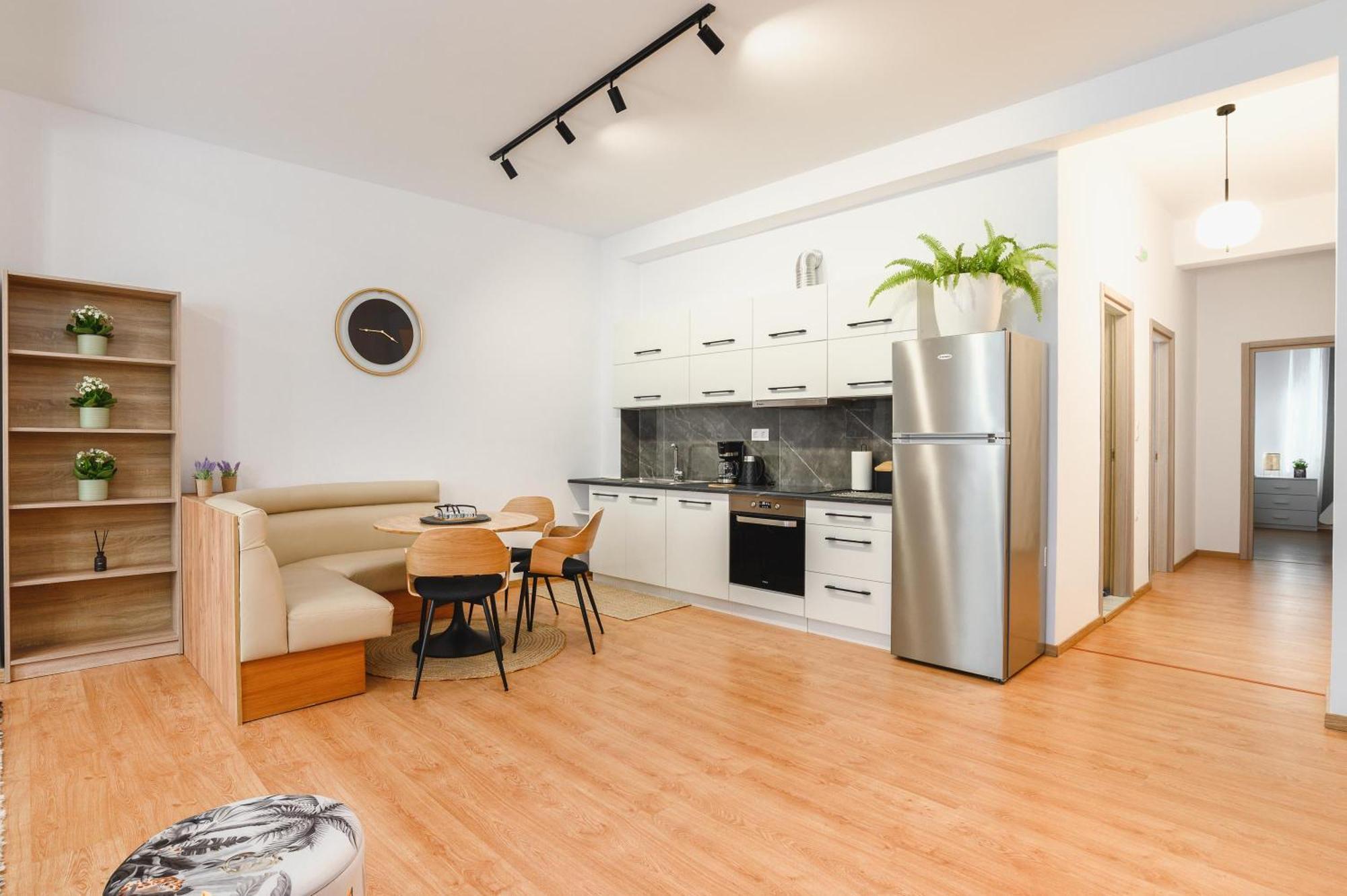 Mandraki City Center Apartments Rhodes City Екстер'єр фото
